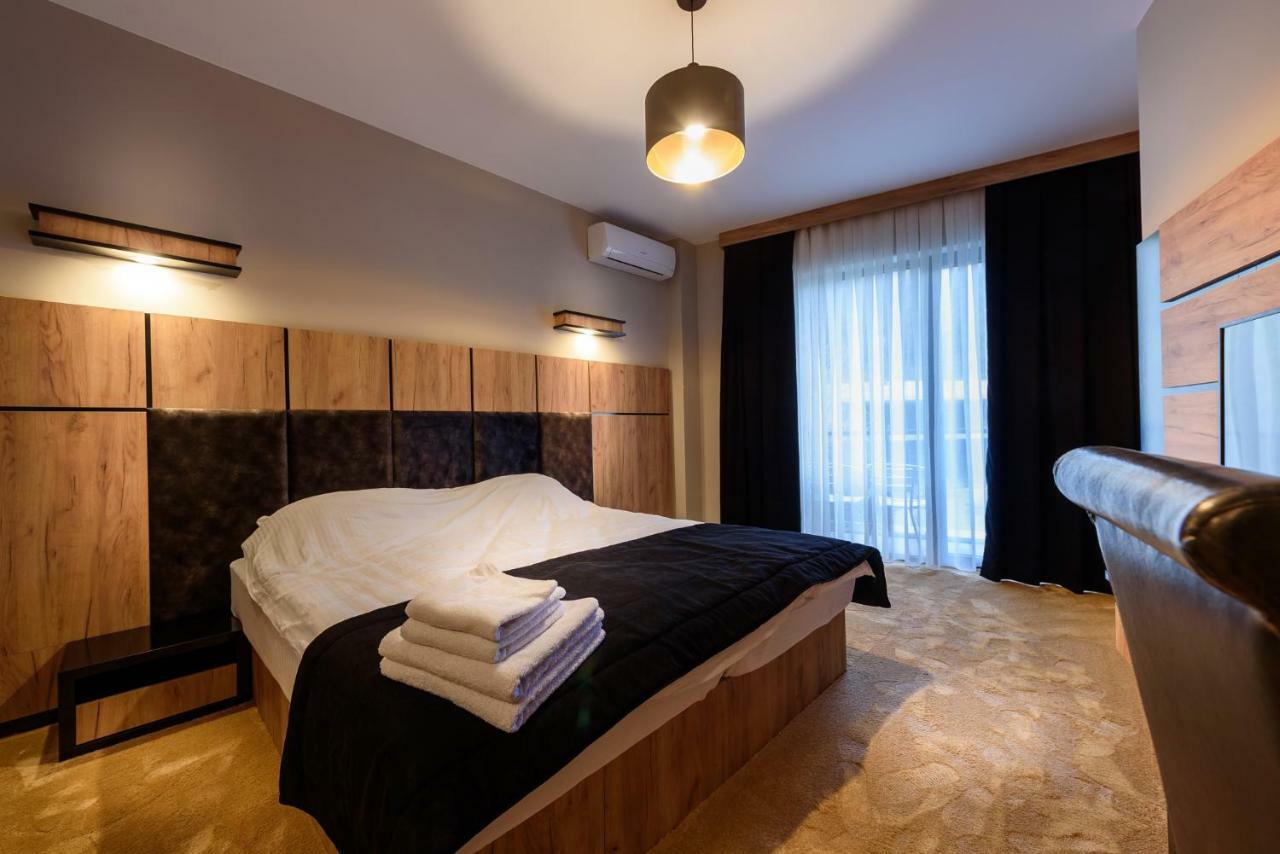 Resort Ujevara E Drinit Печ Екстериор снимка